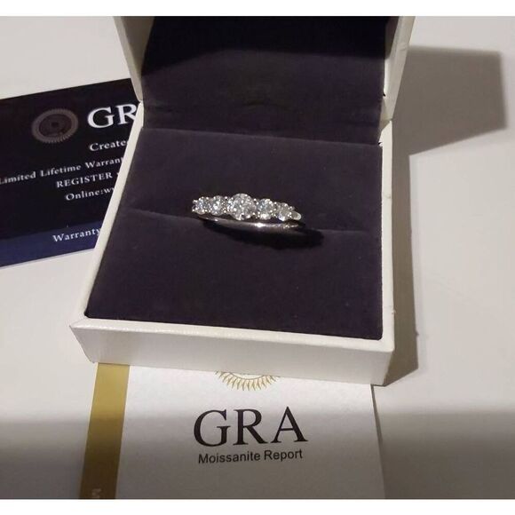 CERTIFIED Genuine Moissanite Diamond 1Ct Wedding/Anniversary Band Ring Sz 9 - Picture 2 of 9